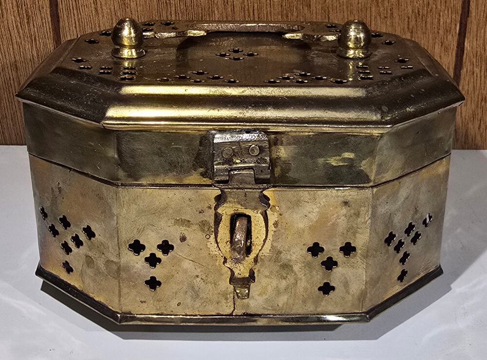 Vintage Brass Octagonal Pierced Potpourri Trinket Box Hinged Lid Carry Handle
